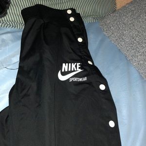 BRAND NEW NEVER WORE Nike break away pants